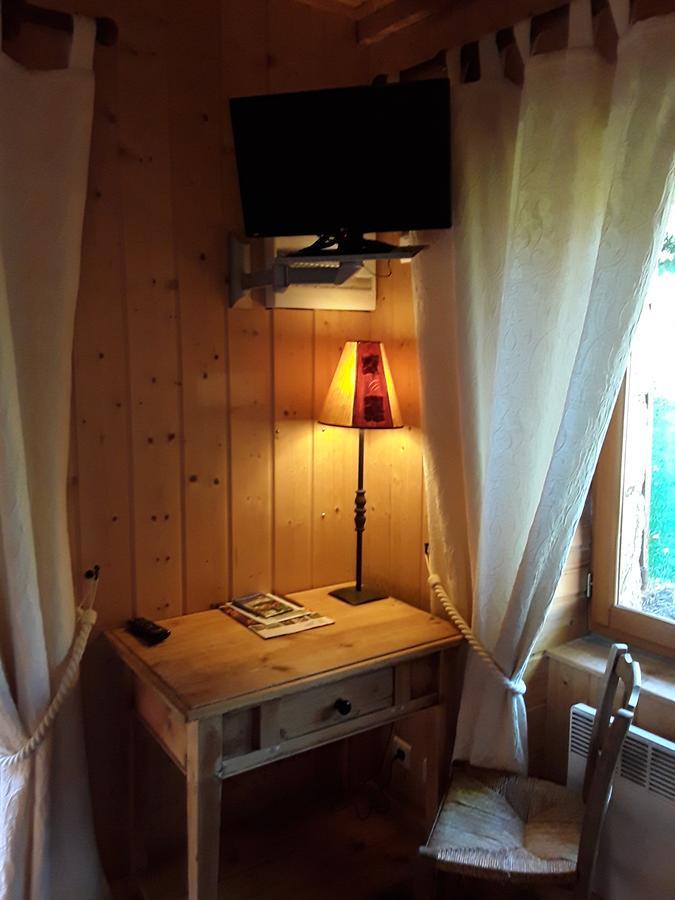 L'Auberge Chez Leon Le Chambon-sur-Lignon Zewnętrze zdjęcie