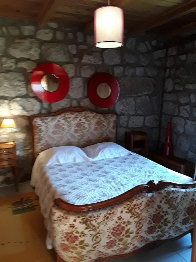 L'Auberge Chez Leon Le Chambon-sur-Lignon Zewnętrze zdjęcie